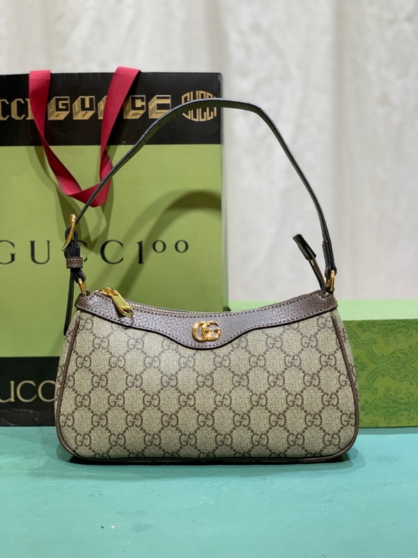 Gucci Handbags 749